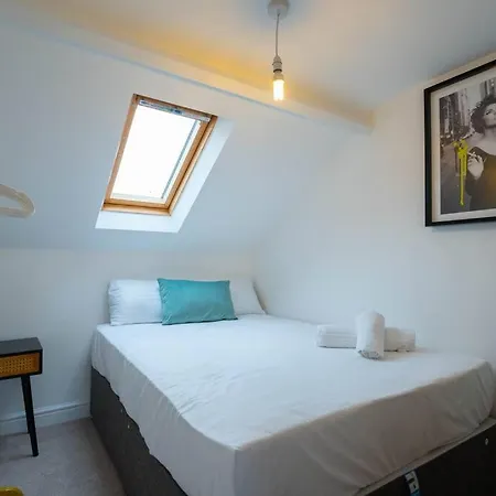 Station Retreat - Location - Free Parking, Fastwifi, Smarttv With Netflix By Yoko