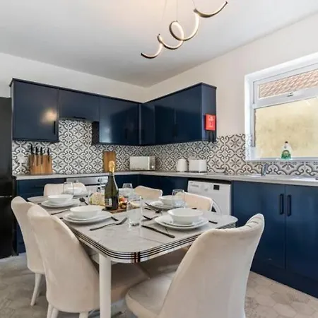 Station Retreat - Location - Free Parking, Fastwifi, Smarttv With Netflix By Yoko